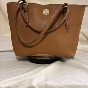 Anne Klein tote bag, medium brown. 15 x 5 x 9.5.